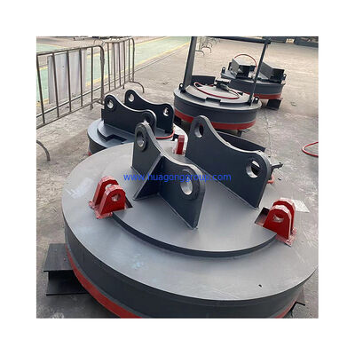 5T Excavator Equipped with Forklift Handling Magnets and Permanent Magnet Insulating Magnet Installed on Crane